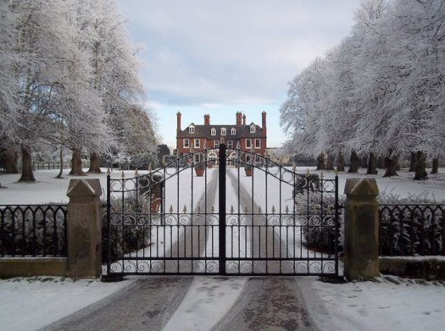 154333_10150099994963384_685968383_7341700_3329392_n