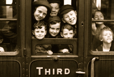 london-evacuee-train-2